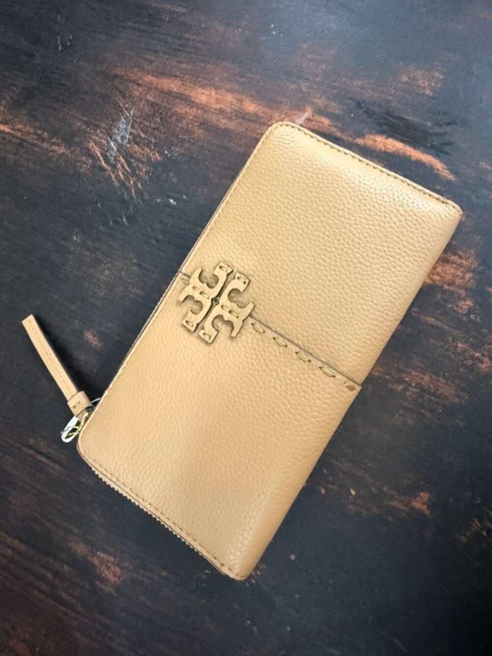Tory Burch McGraw Zip Continental Wallet in tiramisu - Picture 1 of 5